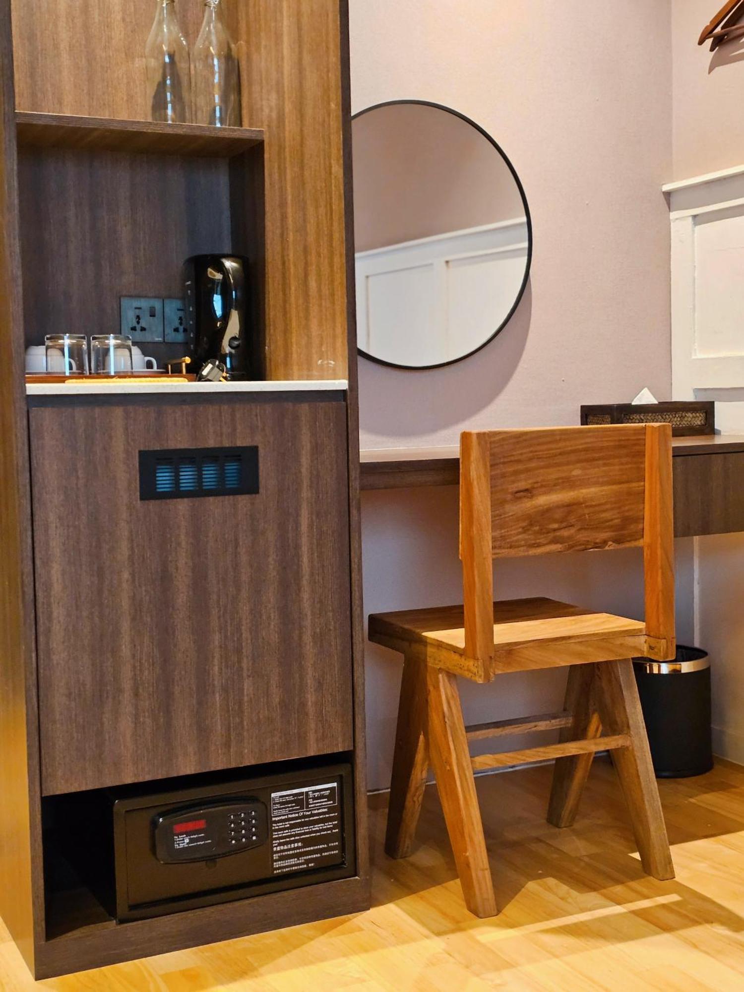 The Palm Suite At Lava Mansion George Town Zewnętrze zdjęcie